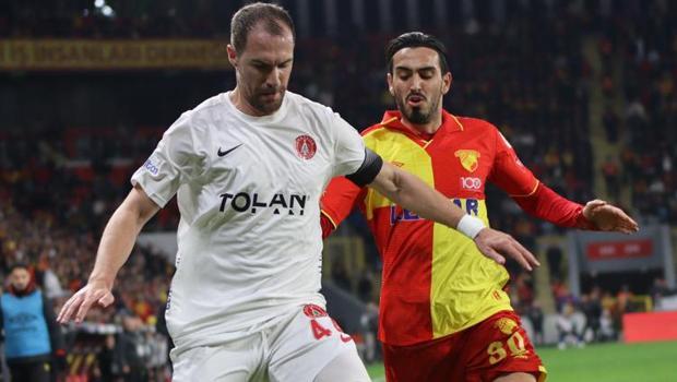 Göztepe, Ümraniyespor'a gol yağdırdı