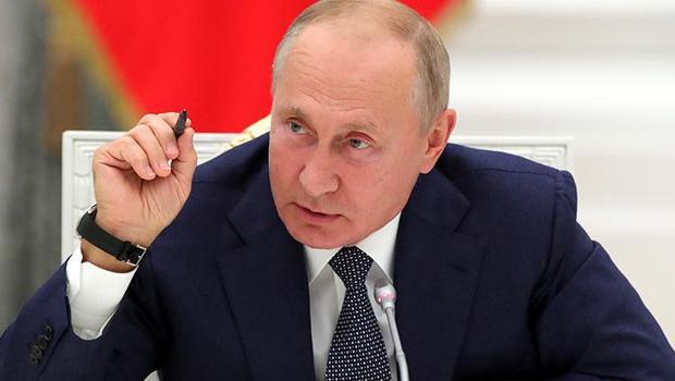 Seçim öncesi Putin'den flaş hamle... Savaş karşıtlarının mallarına el koyacak