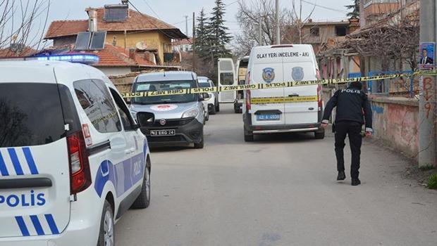 Konya'da korkunç olay: Yaşlı adam, evinde satırla öldürüldü