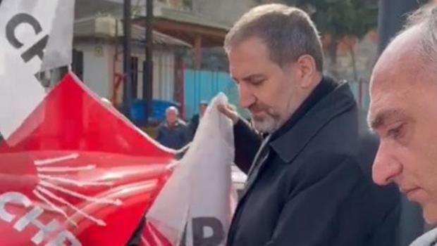 AK Partili Şen, yere düşen CHP bayrağını topladı... 'Centilmenliği göz ardı etmeden çalışıyoruz'