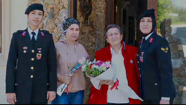İlk Türk kadın subaylardan Albay İnci Arcan ziyaret edildi