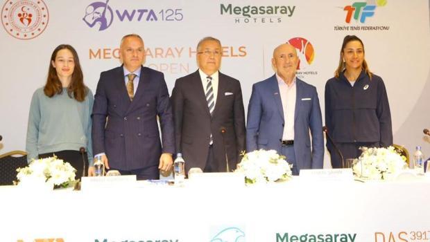 Megasaray Hotels Open öncesi Çağla Büyükakçay: Bu büyük turnuvalar bizi Zeyçok motive ediyor