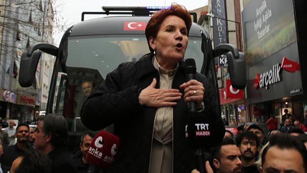 Meral Akşener’den Özgür Özel’e: Türk siyasetinde bu şekilde bir cıvıklık, bir ayıp asla olmamıştır
