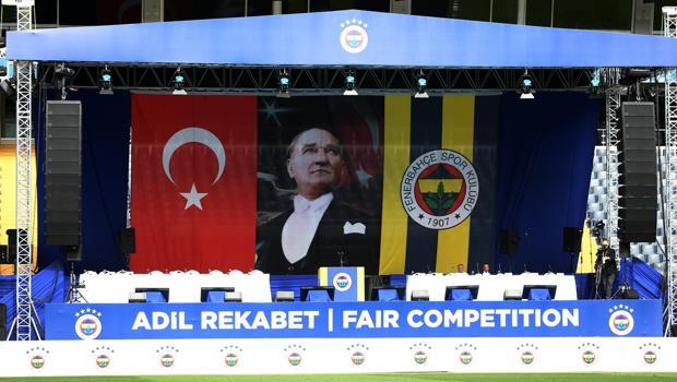 Fenerbahçe Olağanüstü Genel Kurulundan fotoğraflar