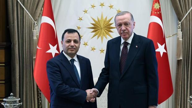 Cumhurbaşkanı Erdoğan, AYM Başkanı Arslan’ı kabul etti. 