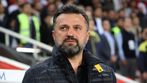 Bülent Uygun'dan Fenerbahçe sözleri: Konferans Ligi'nin kazabilirlerdi...