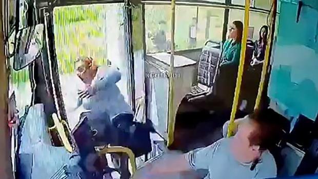 Adana'da kapısı açık otobüsten düşerek hayatını kaybetmişti! Sürücü yeniden gözaltında... İfadesi ortaya çıktı