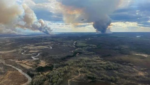 Kanada'da alarm! Orman yangını 10 bin hektarlık alana yayıldı
