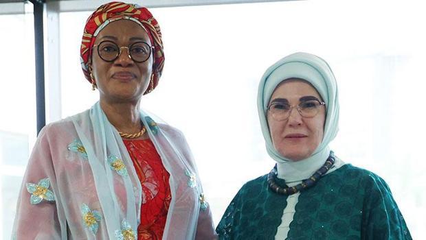 Emine Erdoğan, Nijerya Cumhurbaşkanı’nın eşi ile bir araya geldi