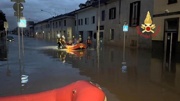 İtalya'da sel kabusu: 15 kişi hayatını kaybetti