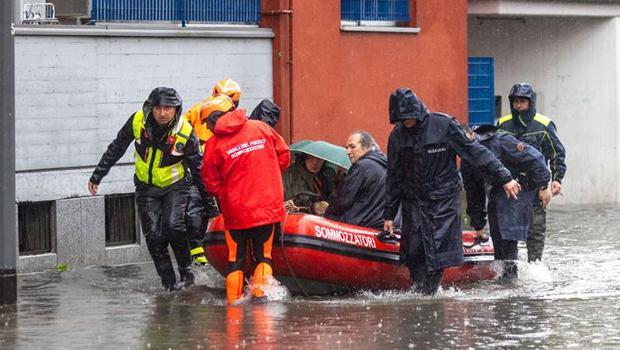 İtalya şiddetli yağışların etkisi altında: 1 kişi hayatını kaybetti