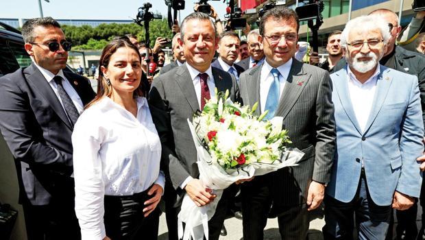 İmamoğlu’nu ziyaret eden Özel: Belediyelerde CHP marka oldu