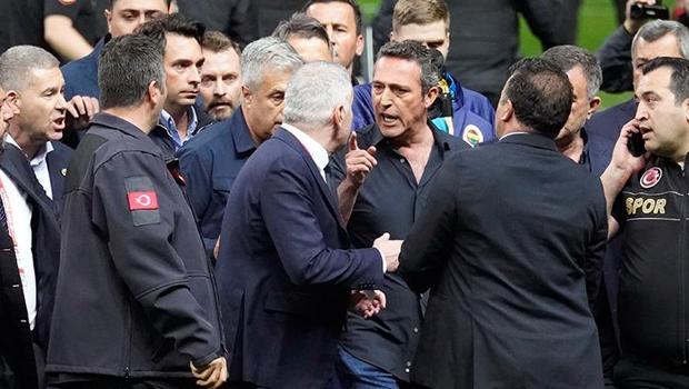 Fenerbahçe Başkanı Ali Koç’tan Galatasaray Kulübü Genel Sekreteri Eray Yazgan’a... Buradan çıkmazsan dayak yiyeceksin