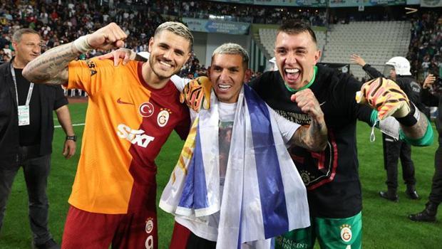 Galatasaray'da futbolculardan şampiyonluk sözleri! Icardi'den Fenerbahçe'ye gönderme...