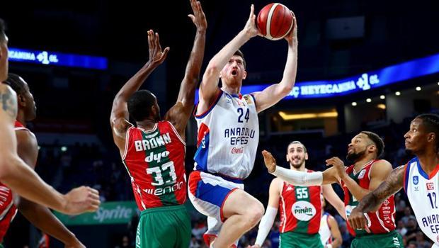 Anadolu Efes 82-68 Pınar Karşıyaka