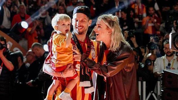 Dries Mertens açıkladı: Bir sezon daha Galatasaray'dayım