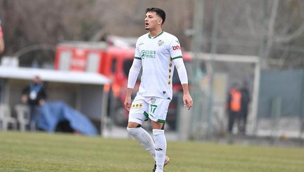 Bursaspor'un 19 yaşındaki futbolcusu Hasan Sabri Karaca, kariyerini bitirmek zorunda kaldı!