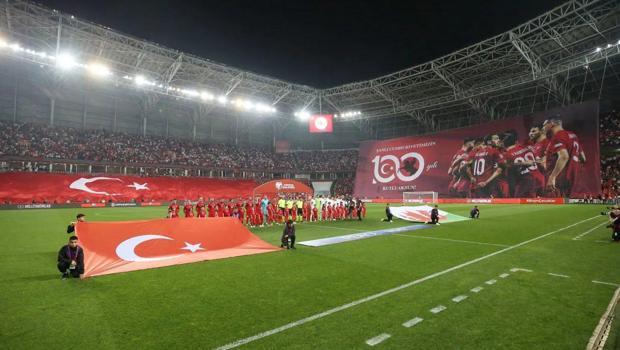 Uluslar Ligi'ndeki Karadağ maçını Samsun'da oynayacağız