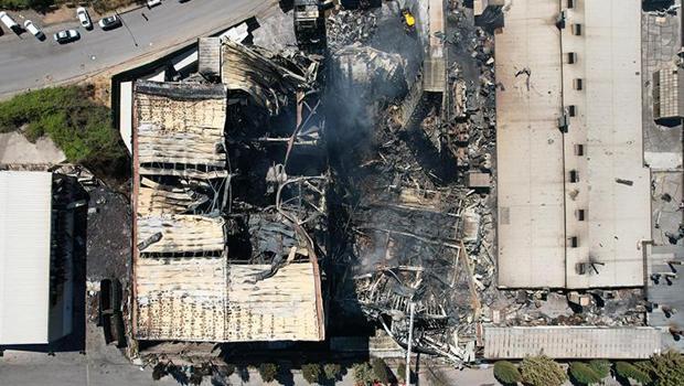 Tuzla'daki fabrika yangını 7 saatte söndürülmüştü: Havadan görüntülendi