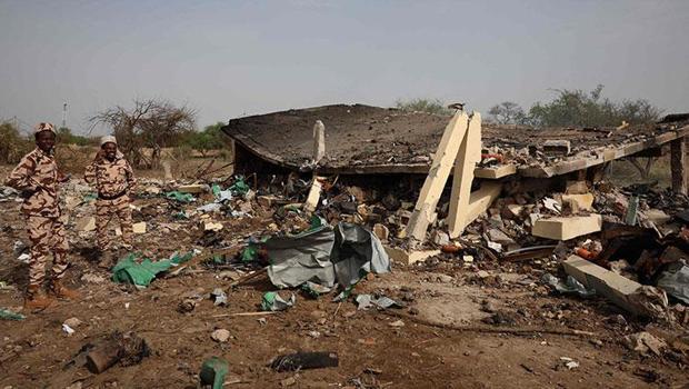 Çad'daki mühimmat deposu yangınında 9 can kaybı