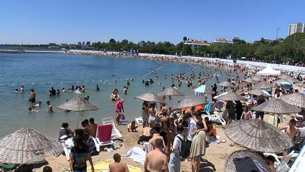 Caddebostan'da yoğunluk: İstanbullular sahile akın etti