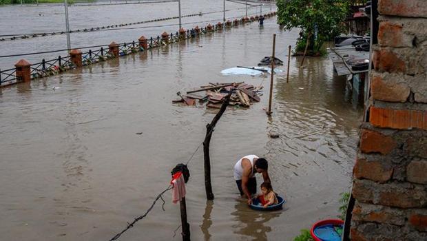 Muson yağmurları  toprak kaymasına neden oldu! Nepal'de 9 can kaybı