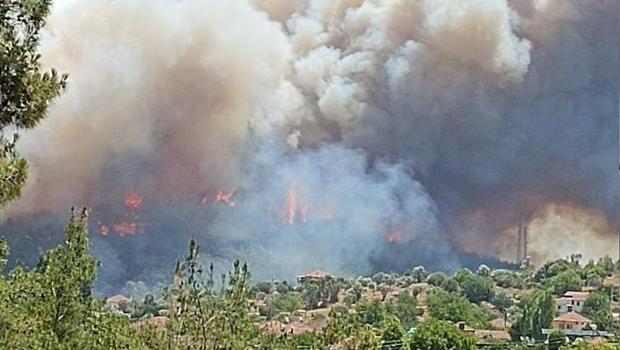 İzmir, Karaman, Bursa ve Balıkesir'de orman yangını: Ekipler müdahale ediyor