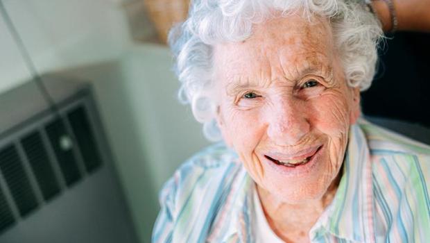 100 yaşını aşmış 7 kişi anlattı: İşte uzun yaşamanın 6 sırrı! Bu faktörler en az iyi beslenmek kadar önemli...