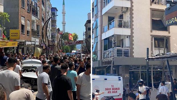 İzmir'de bir binada doğal gaz patlaması! 2 can kaybı 16 yaralı
