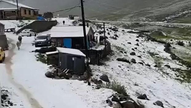 Ovit Dağı'nda kar sürprizi