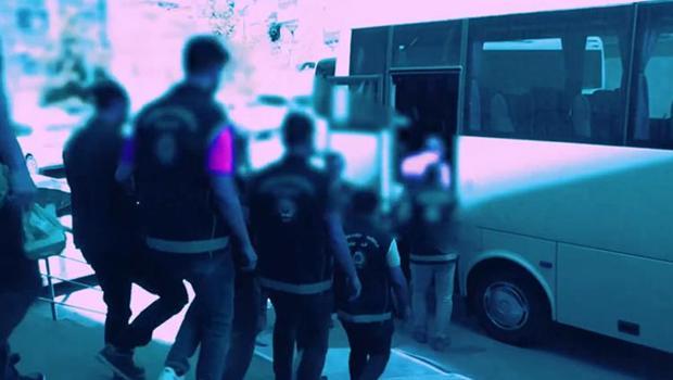 Bakan Yerlikaya duyurdu: 149 göçmen kaçakçılığı organizatörü yakalandı