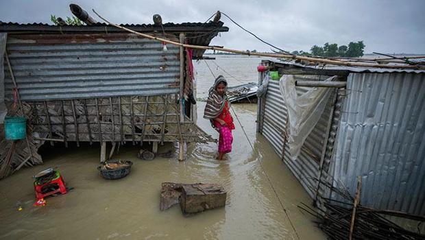 Aşırı yağışlar ve sel Hindistan ve Myanmar’ı vurdu
