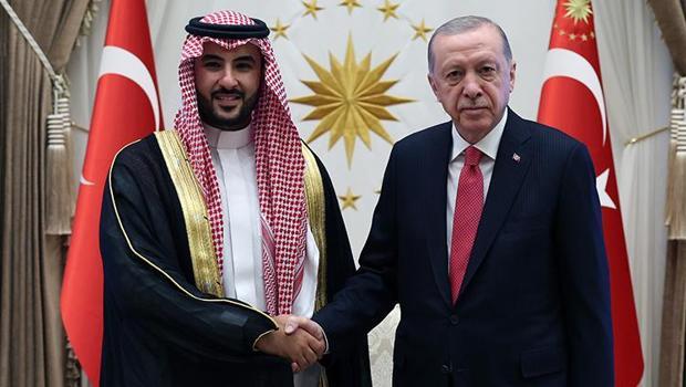 Cumhurbaşkanı Erdoğan, Suudi Arabistan Savunma Bakanı'nı kabul etti
