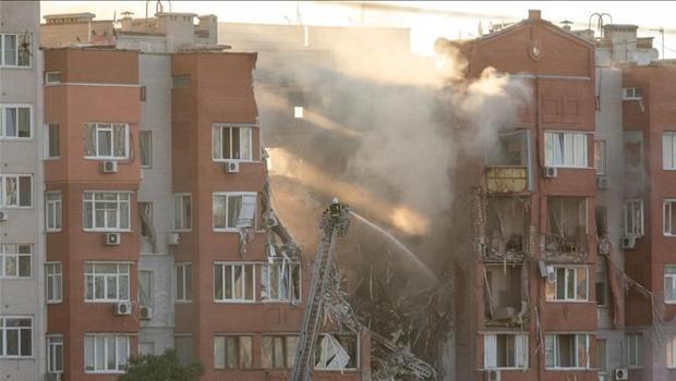 Dnipro'ya füze saldırısı: 5 kişi öldü, 34 kişi yaralandı