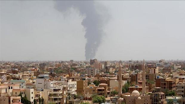 Sudan'da topçu bombardımanı: 12 ölü