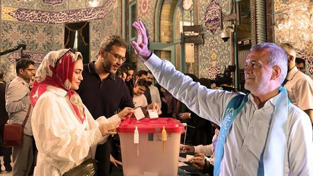 İran'da cumhurbaşkanlığı seçimini kazanan belli oldu