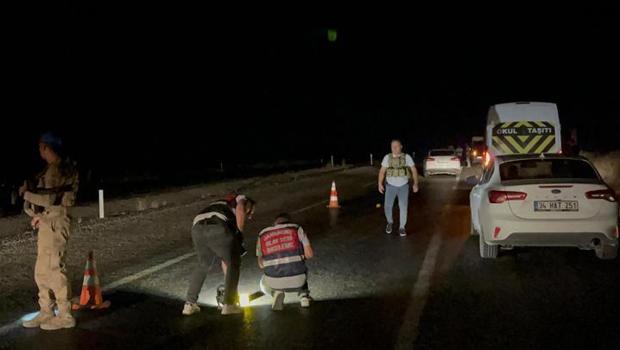Diyarbakır'da otomobile uzun namlulu silahlarla saldırıda 2 kişi hayatını kaybetti