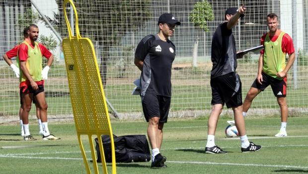 Antalyaspor, Alex de Souza yönetiminde yeni sezon hazırlıklarına başladı