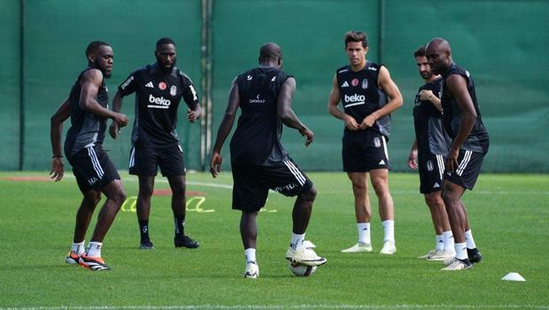 Beşiktaş'ta Aboubakar, Colley ve Masuaku çalışmalara başladı