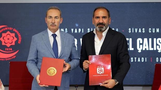 Sivasspor ile Sivas Cumhuriyet Üniversitesi arasında protokol imzalandı