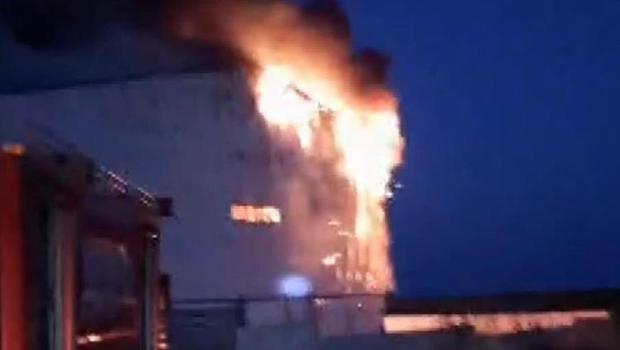 Silivri'de fabrika yangını: İki saatte söndürüldü