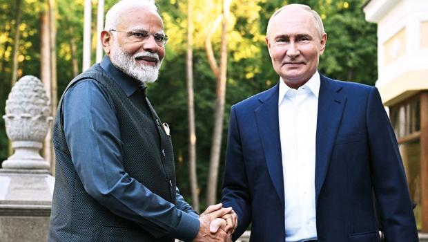 Modi’nin Putin ziyareti Batı’yı kızdırdı