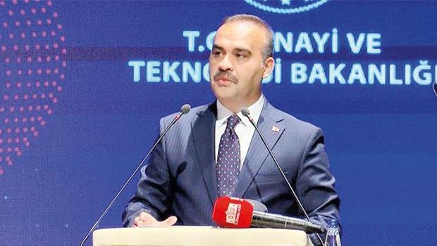 Bakan Kacır: Yeni yatırım haberlerini duyurmak arzusu içindeyiz