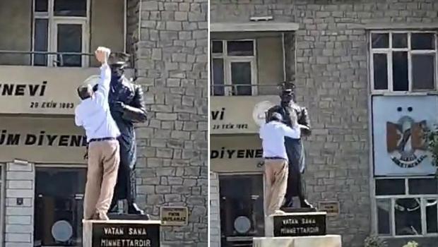 Elazığ'da Atatürk heykeline taşlı saldırı! Gözaltına alındı