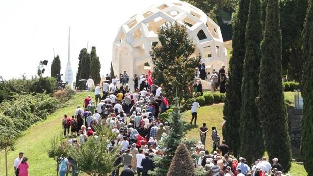 15 Temmuz Şehitler Anıtı ve Hafıza 15 Temmuz Müzesi'ne ziyaretçi akını