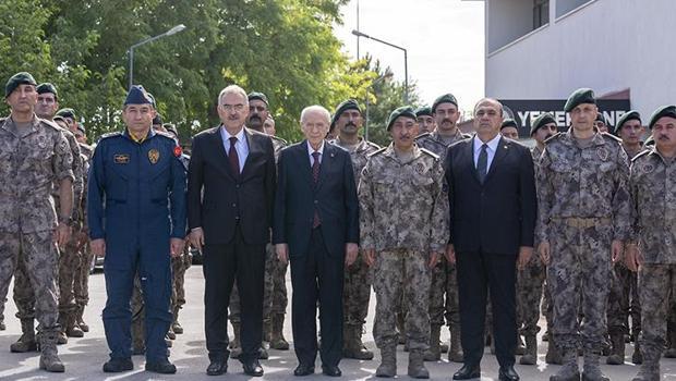 MHP Genel Başkanı Devlet Bahçeli, Özel Harekat Başkanlığını ziyaret etti