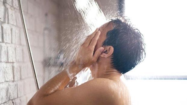 Bakanlıktan su uyarısı... 5 dakikadan fazla duşta kalmayın