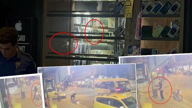 Bursa'da telefon dükkanına silahlı saldırı kamerada
