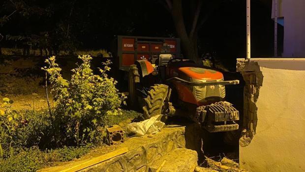 Malatya'da feci kaza! Kontrolden çıkan traktör dehşet saçtı: 2 ölü, 2 yaralı
