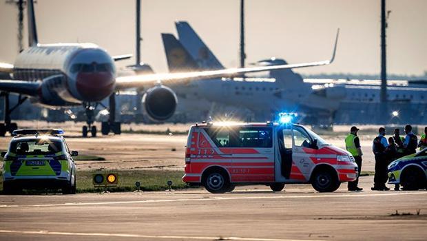 Frankfurt havalimanındaki iklim protestosu nedeniyle 140 uçuş iptal oldu